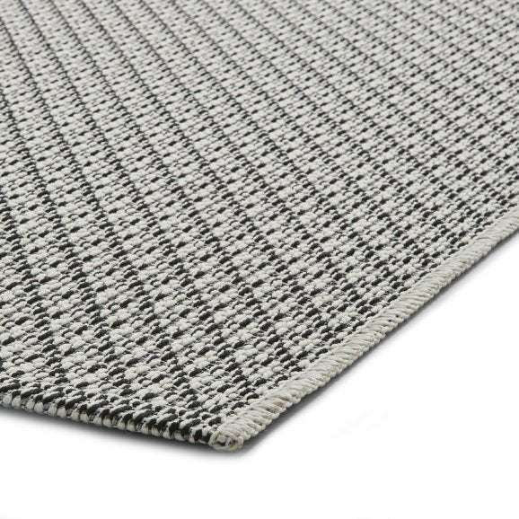 Stitch 9683 Ivory/Black - Healy Furniture & Carpets
