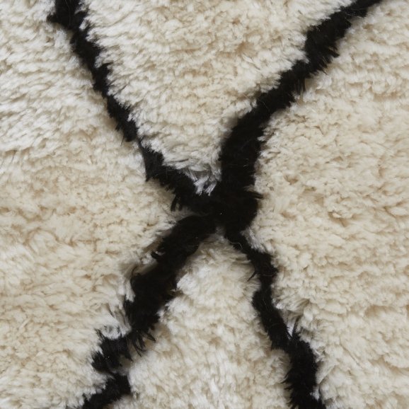 Morocco 2491 Ivory/Black - Healy Furniture & Carpets