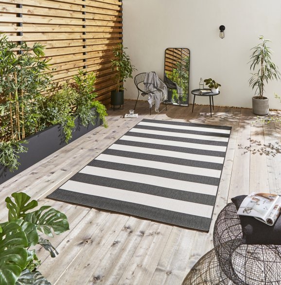 Santa Monica 48644 Black/White - Healy Furniture & Carpets